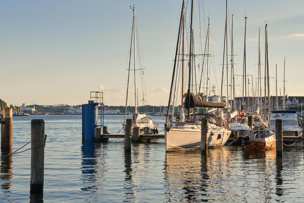 Ferienwohnung Hafenbucht Moba-Travel Lubeck Bagian luar foto
